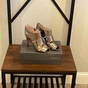 Vince Camuto Heels